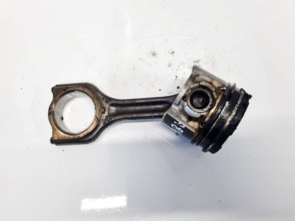 Citroen Xsara Picasso 2004 Tłok z korbowodem