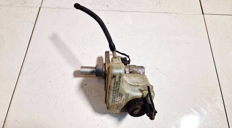 3C1611301 Volkswagen Passat 2007 Brake Master Cylinder Reservoir