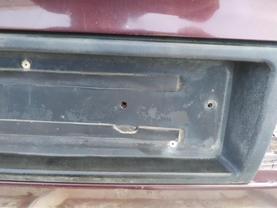 Audi 100 1991 Galinio dangcio isorine apdaila (numerio apsvietimas) G. - Thumbnail 3