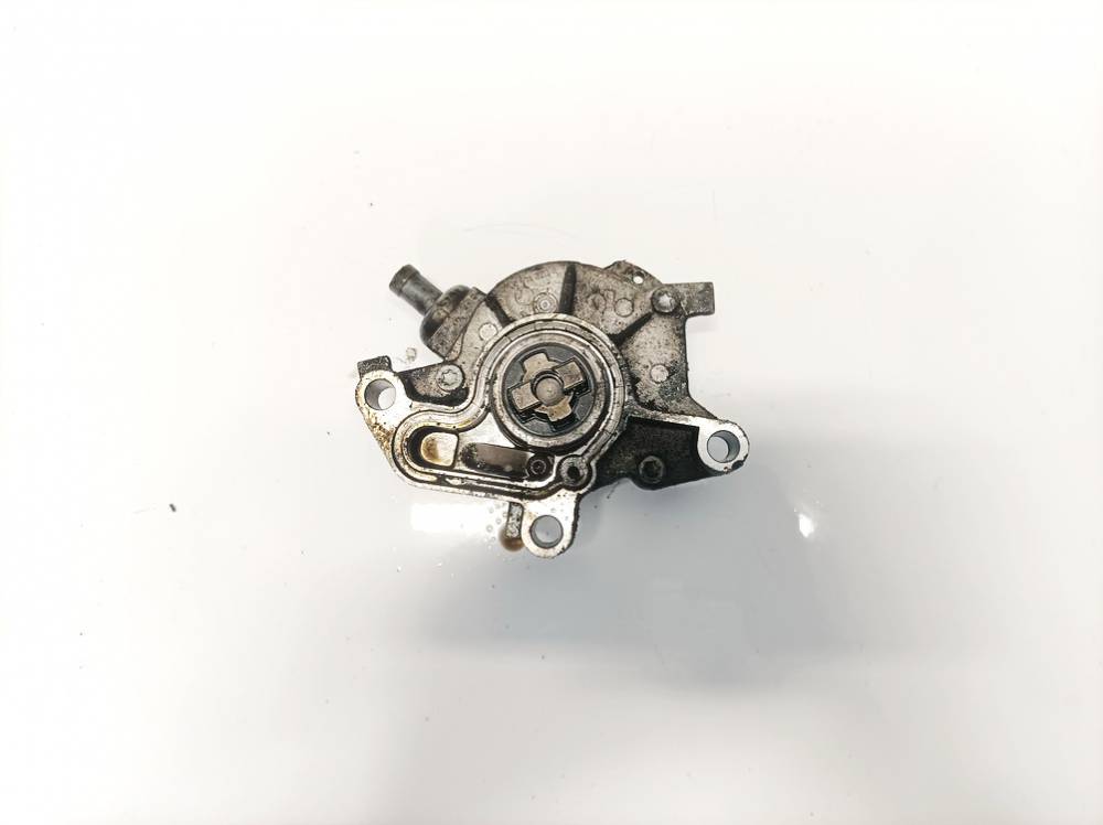 038145101B Skoda Octavia 1998 Bremžu vakuuma sūknis