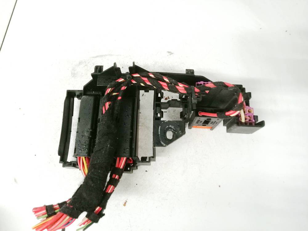 8K0971845A Audi A4 2009 Fuse box