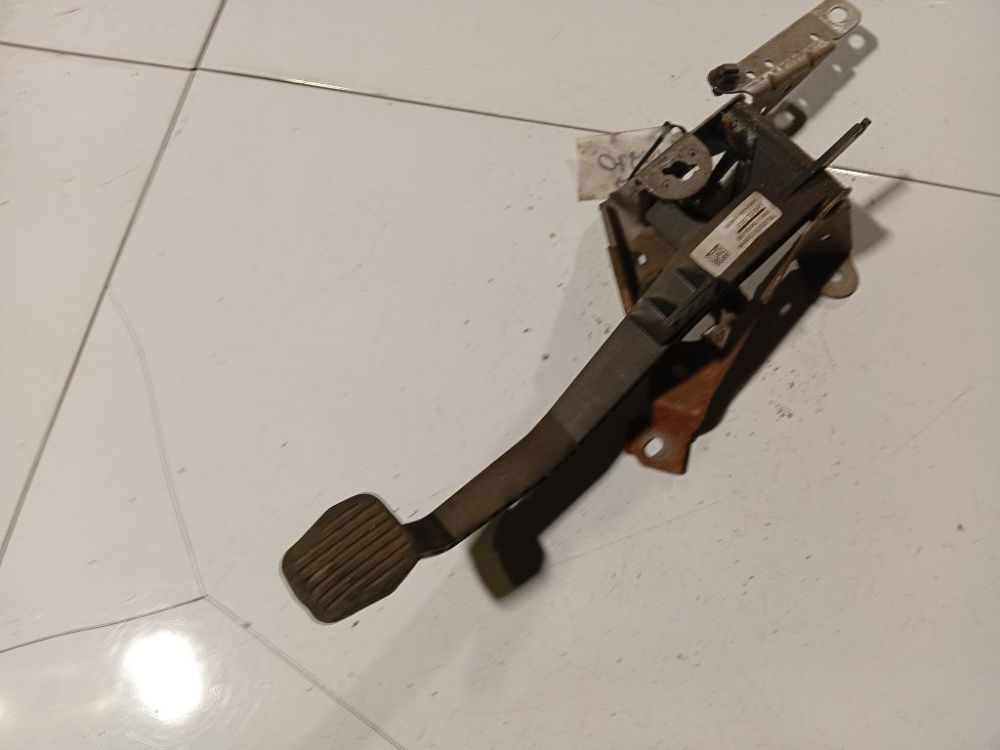 3M517B633XB Ford C-MAX 2006 Sankabos pedalas