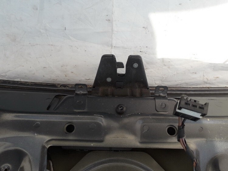 BMW 1-Series 2006 Zamek tylnej klapy - TYLNE - Thumbnail 2