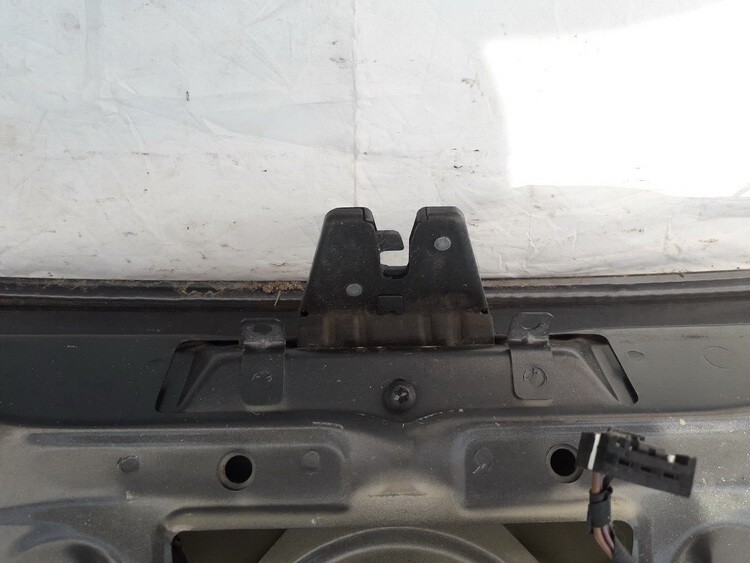 BMW 1-Series 2006 Zamek tylnej klapy - TYLNE - Thumbnail 3