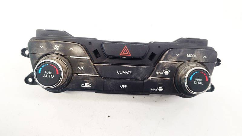 972502TXXX Kia Optima 2012 Climate Control Panel (heater control switches)
