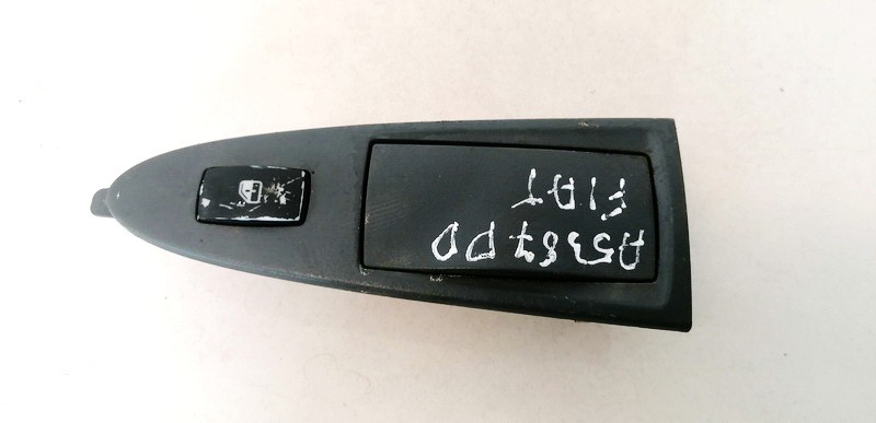 C723 Fiat Croma 2005 Stiklo valdymo mygtukas (lango pakeliko mygtukai)