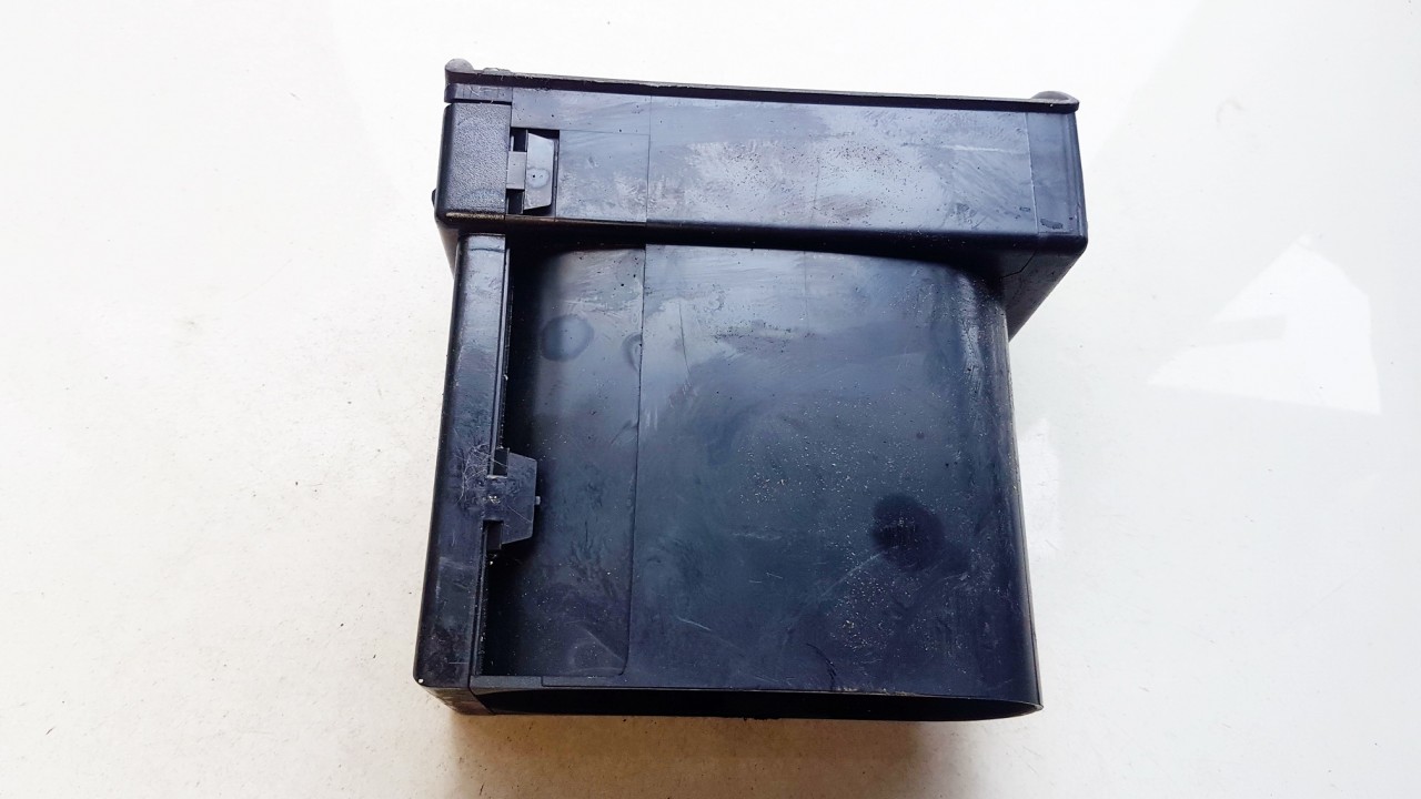 4A1820902 Audi 100 1994 Dash Vent (Air Vent Grille) - Thumbnail 2