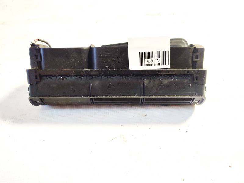 Audi A4 1997 Wloty powietrza do kabiny