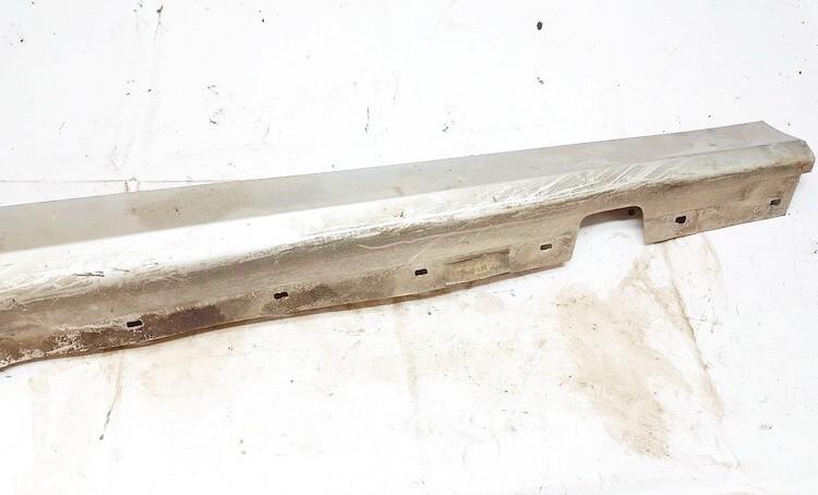 BMW 3-Series 2006 Plastmasinis slenkstis desinys