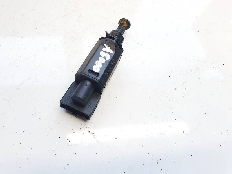 1H0MW0 Skoda Octavia 2000 Brake Light Switch (sensor) - Switch (Pedal Contact) - Thumbnail 3