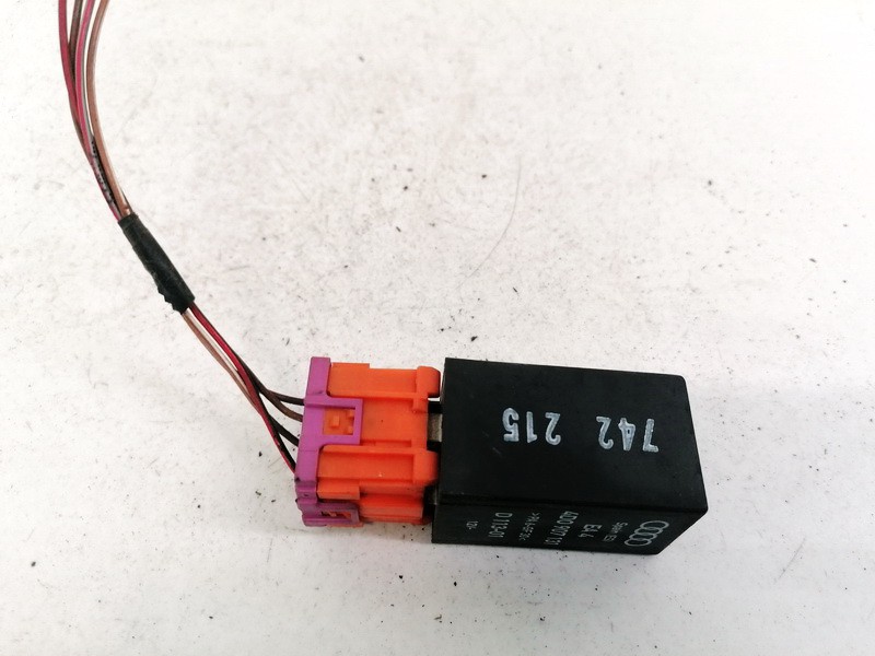 4D0907131 Volkswagen Golf 2000 Rele