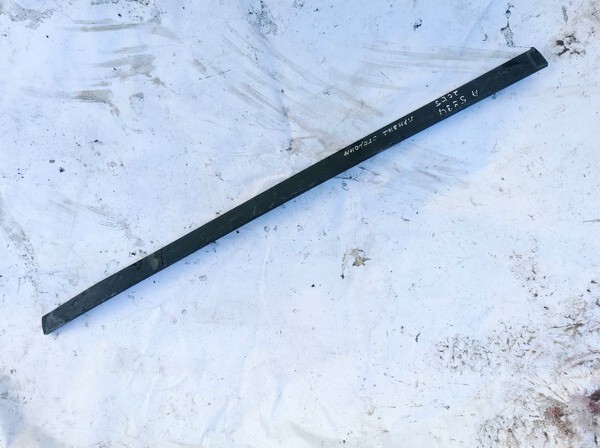 Mazda 5 2005 Durvju ārējais molding - PRIEKŠA PA LABI