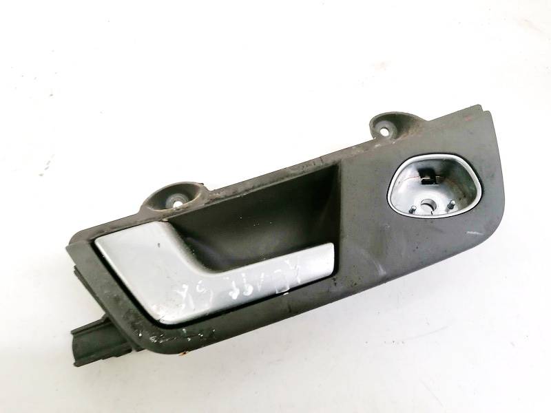 8E0839019 Audi A4 2002 Oven sisäkahva - TAKANA VASEMMALLA