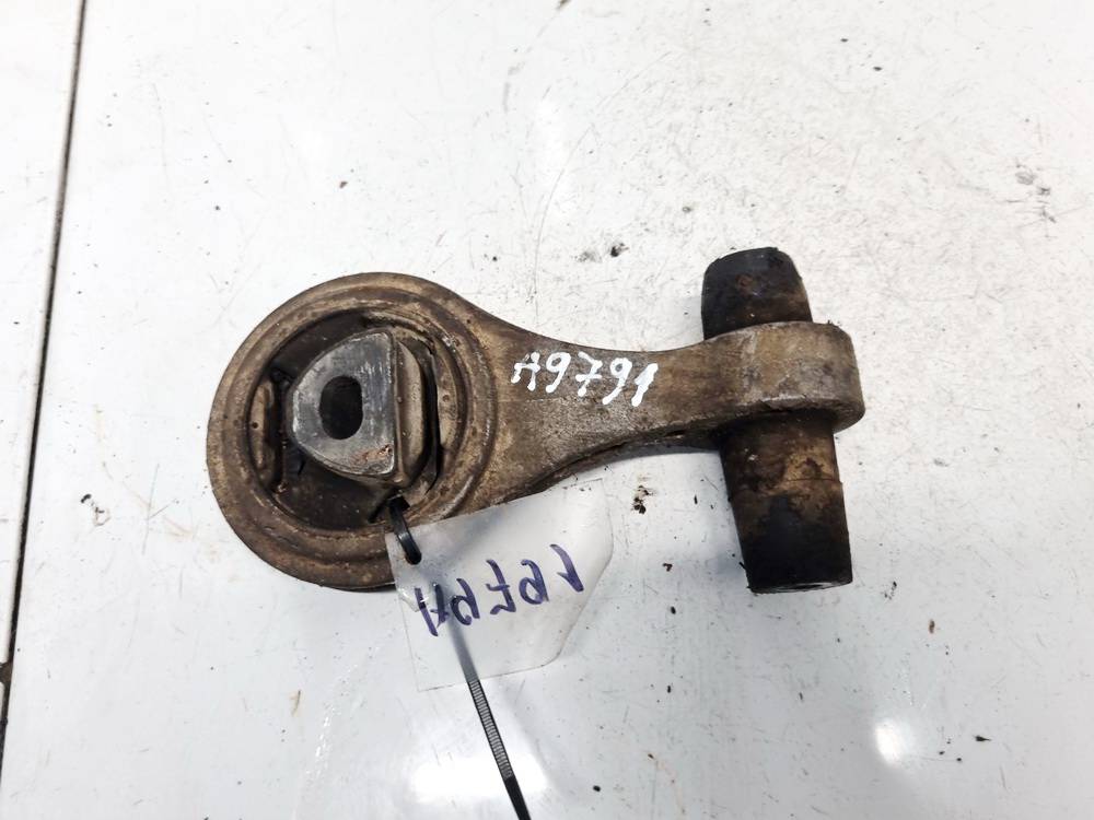 Fiat Doblo 2009 Engine Mounting and Transmission Mount (Engine support)