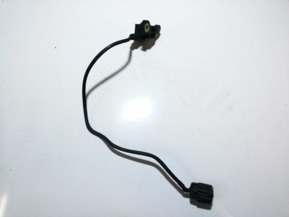 J5T151 Mazda 626 1999 Camshaft position sensor