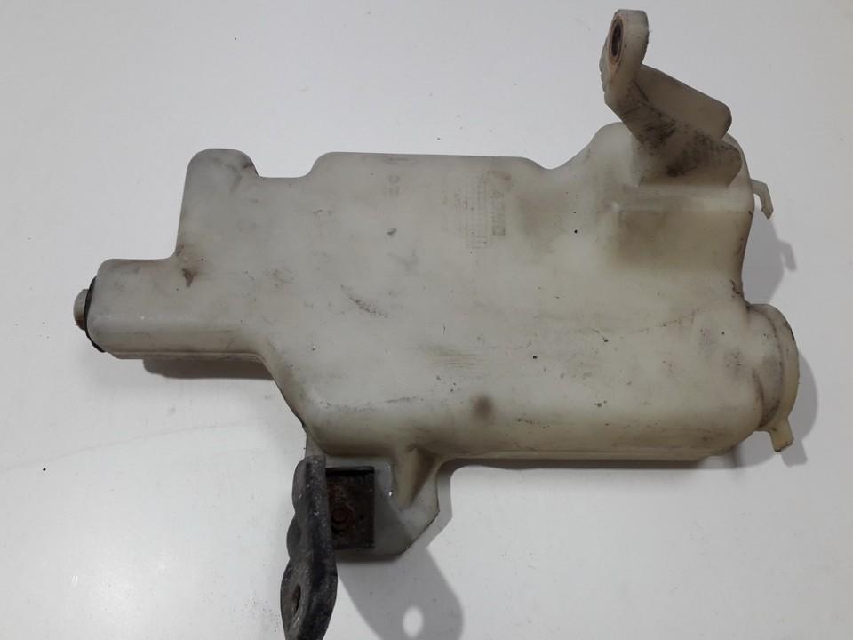 Windshield Washer Reservoir For 1989-1995 Toyota Pickup (US Models, No Cold Weather Pkg) – Includes Washer Pump