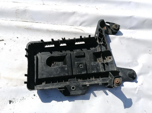 1K0915333 Volkswagen Caddy 2014 Baterijos - akumuliatoriaus deze