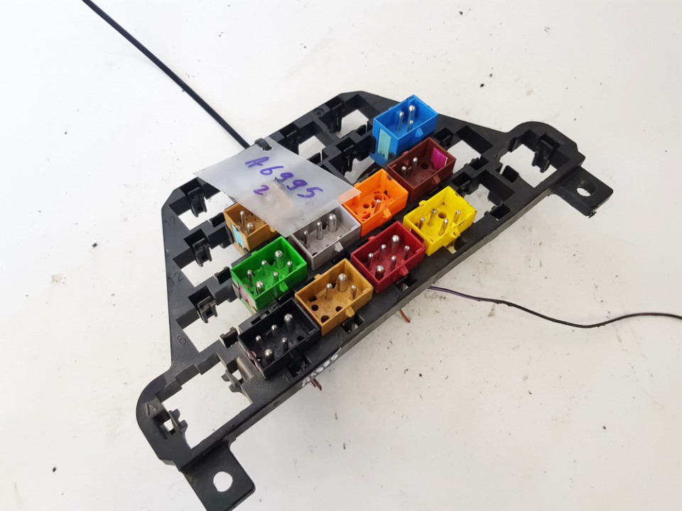 4A0937545 Audi A6 1995 Fuse box
