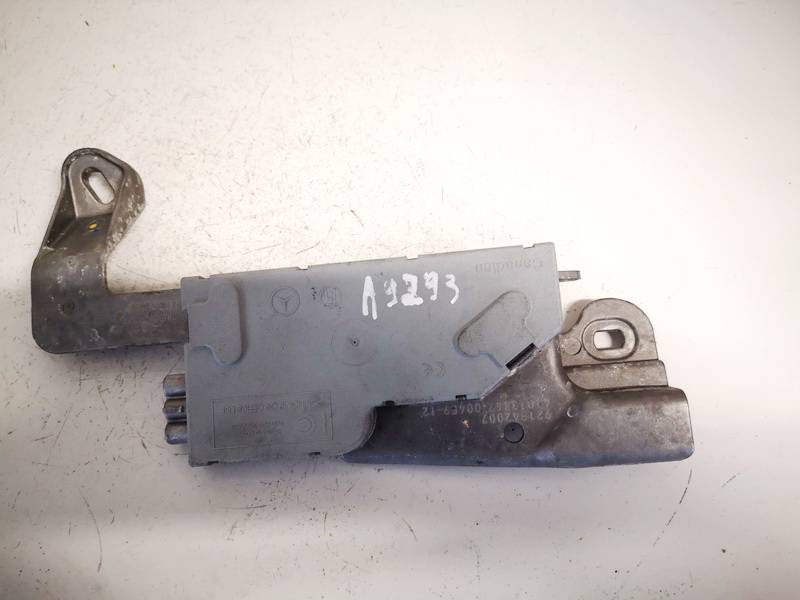 921842007 Mercedes-Benz CLS-CLASS 2006 Antenas bloks