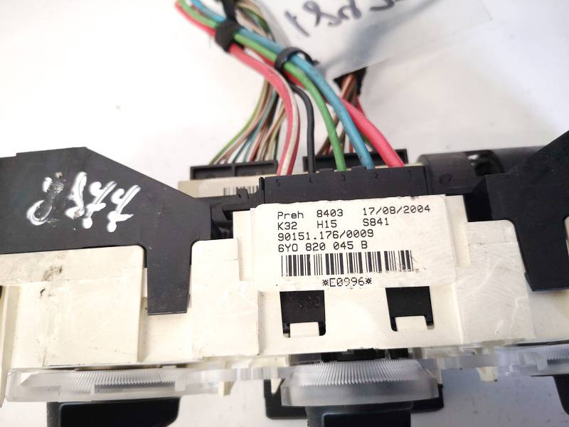 6Y0820045B Skoda Fabia 2004 Climate Control Panel (heater control switches) - Thumbnail 2