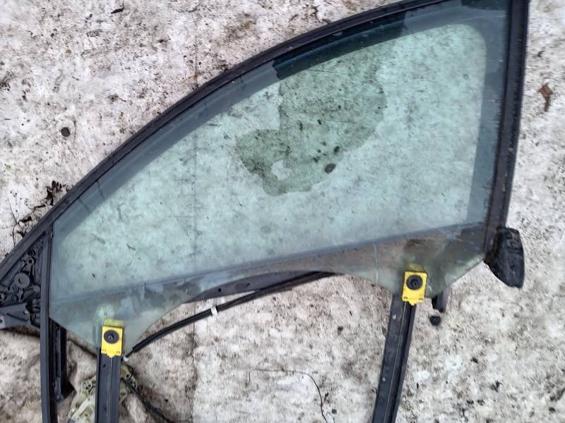 AS2 Audi A6 2005 Durvju stikls - PRIEKŠA PA KREISI