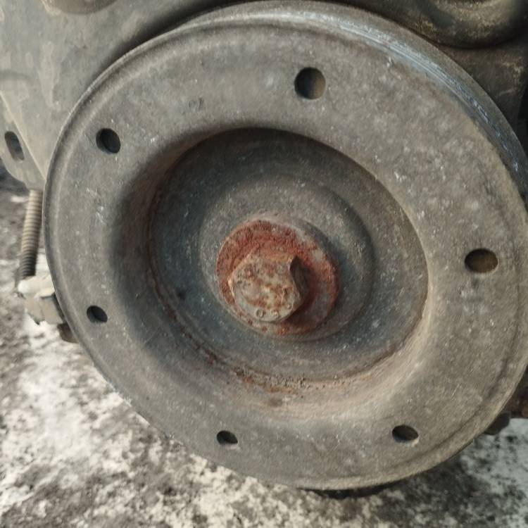 Volvo V50 2005 Koło zębate wału korbowego (tarcza - koło pasowe)