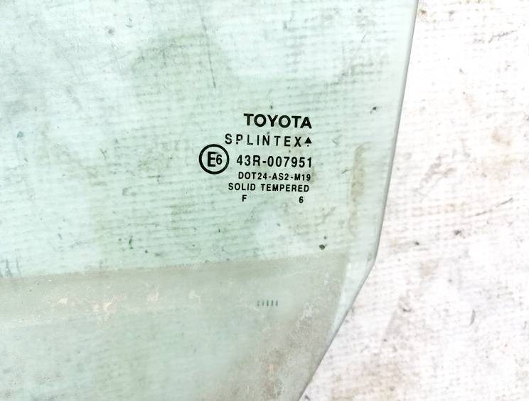 E643R007951 Toyota Yaris 2006 vitre de porte avant Gauche - Thumbnail 3