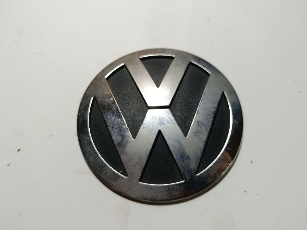 H9158 Volkswagen Passat 2006 Emblem - REAR