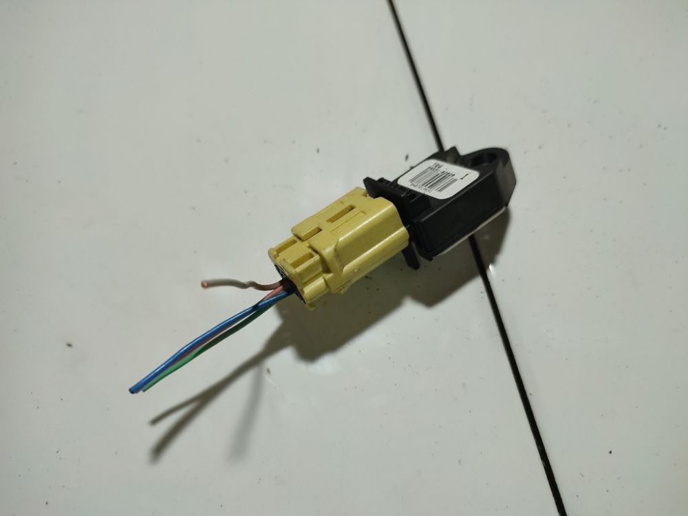 8983102020 Toyota Avensis 2008 Srs Airbag crash sensor