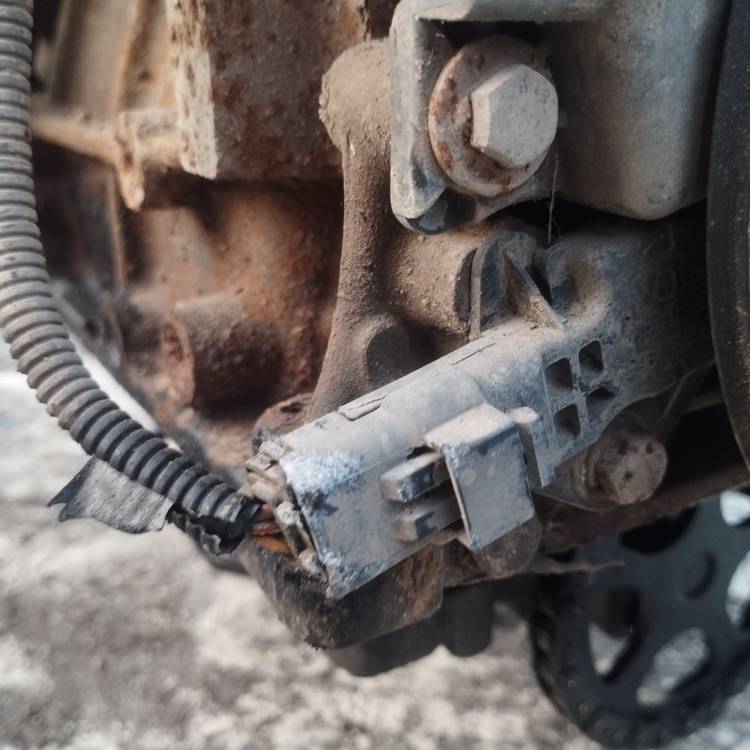 Volvo V50 2005 Dolny czujnik Halla - Thumbnail 3