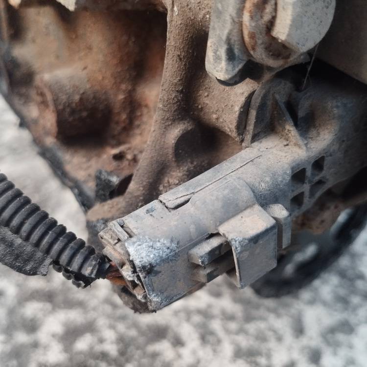 Volvo V50 2005 Dolny czujnik Halla - Thumbnail 2