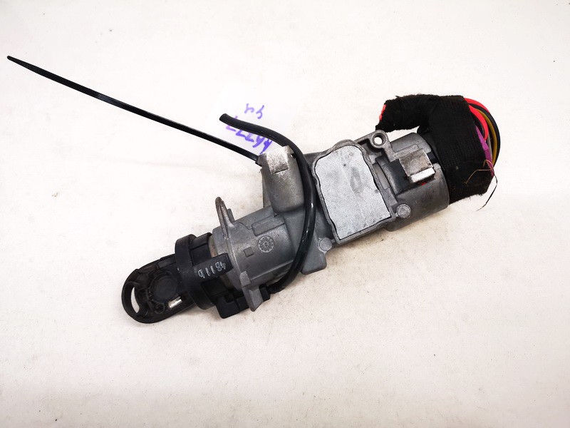 4B0905851B Volkswagen Sharan 2002 Ignition Barrels (Ignition Switch) - Thumbnail 2