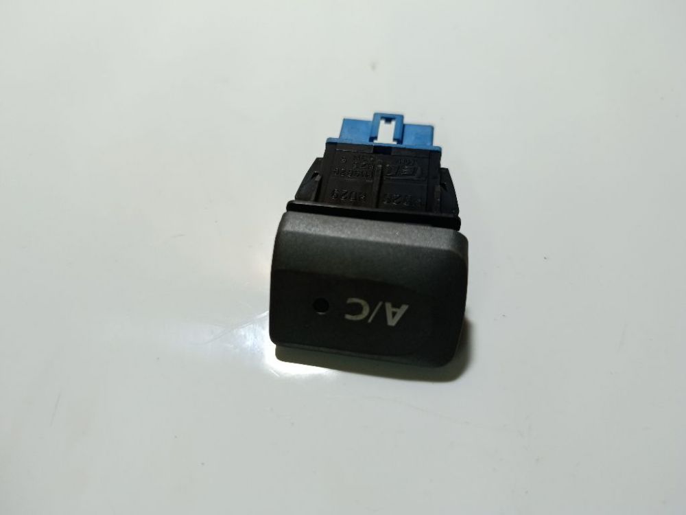 HD26 Honda Jazz 2005 Hazard switch - Thumbnail 2