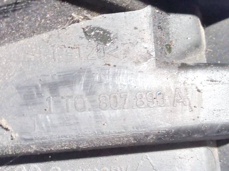 1T0807890A Volkswagen Touran 2003 Puskurin kiinnike - EDESSÄ OIKEALLA - Thumbnail 3