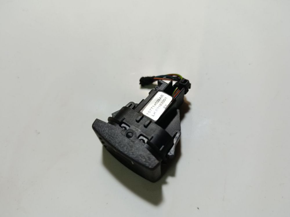 1S7T14529AB Volvo XC 70 2002 Power window control (Window Regulator-Window Switch) - Thumbnail 3