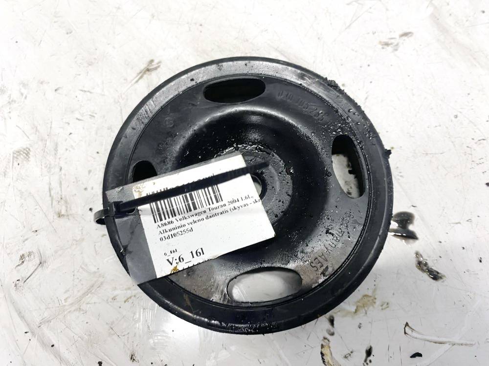 03D105255D Volkswagen Touran 2004 Crankshaft Belt Pulley