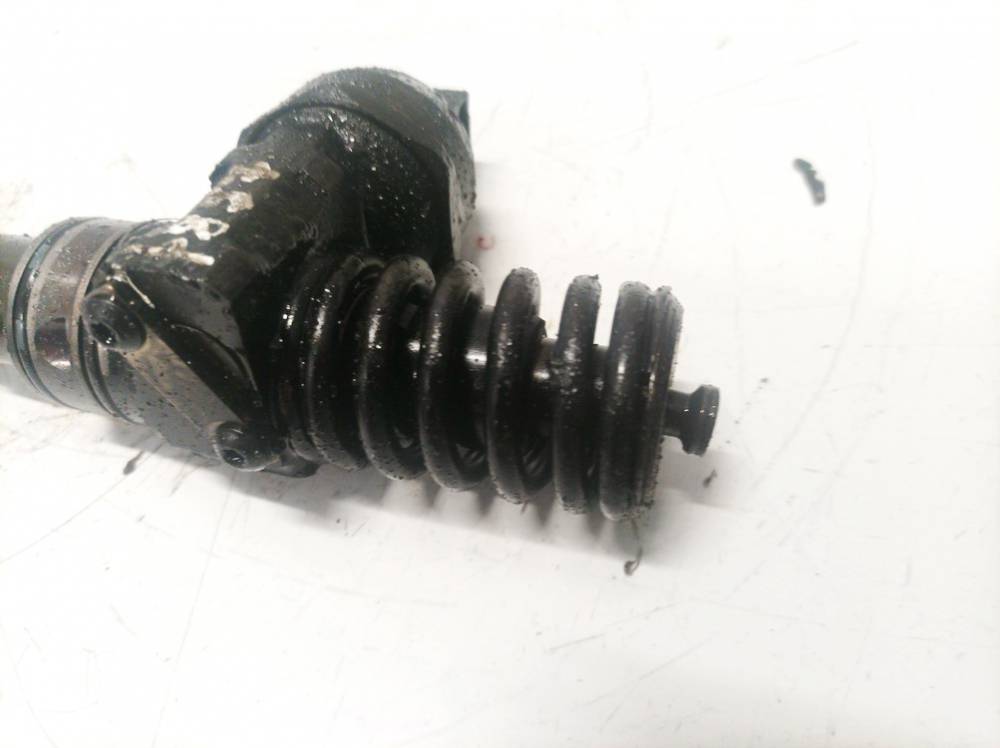 038130073 Skoda Octavia 2005 Wtryskiwacz Paliwa - Thumbnail 2