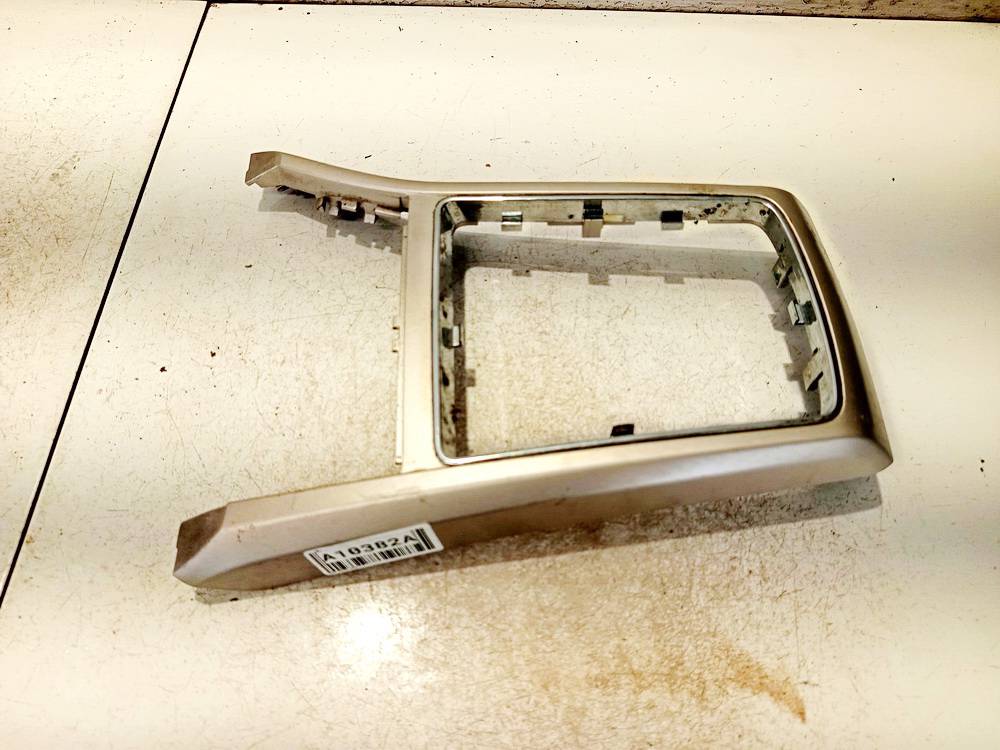 13116961 Opel Astra 2008 Interior trim