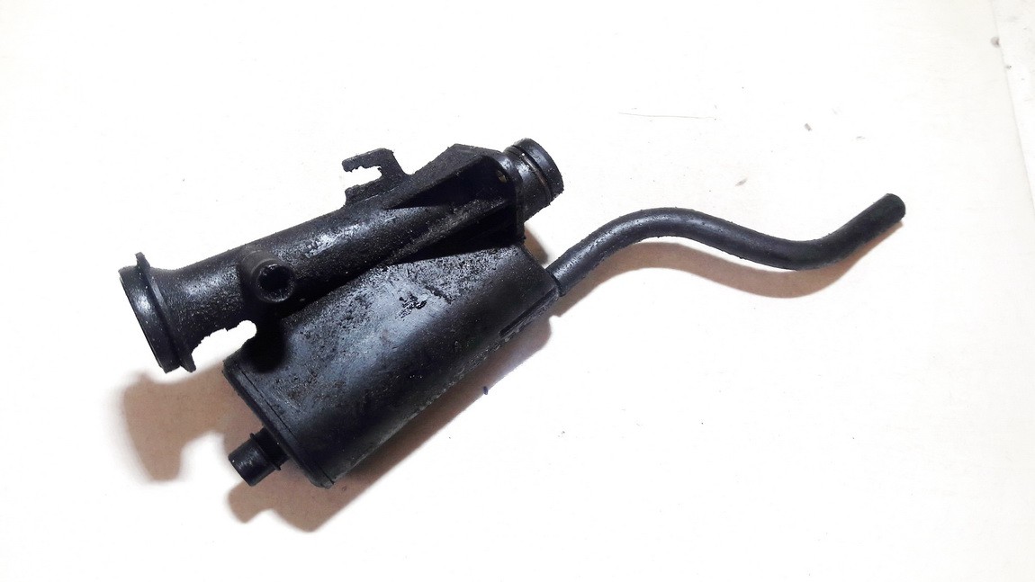 8200082486 used Vacuum pump Breather (PCV Engine Breather Valve