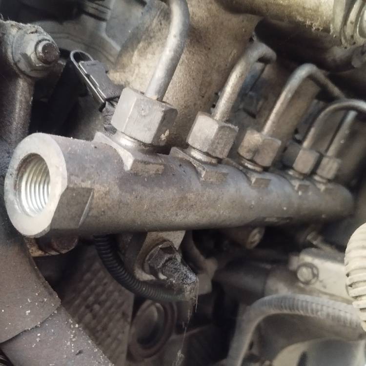 Opel Zafira 2007 Fuel injector rail (injectors)(Fuel distributor)