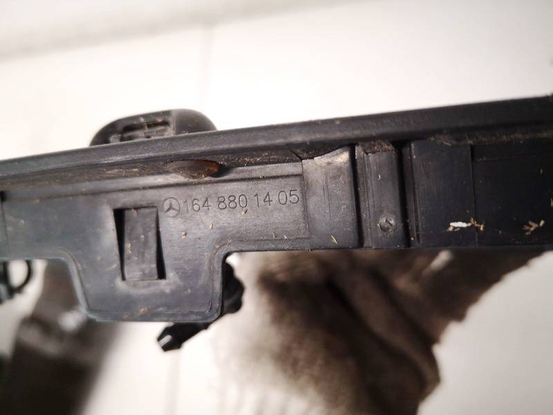 1648801405 Mercedes-Benz S-CLASS 2006 Pyyhkijän mekanismin suojus - Thumbnail 3