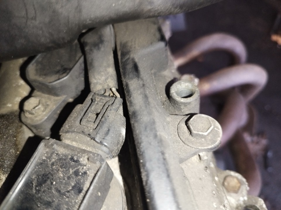 9008019021 Toyota Yaris 2002 Uzdegimo rite (babina) - Thumbnail 2