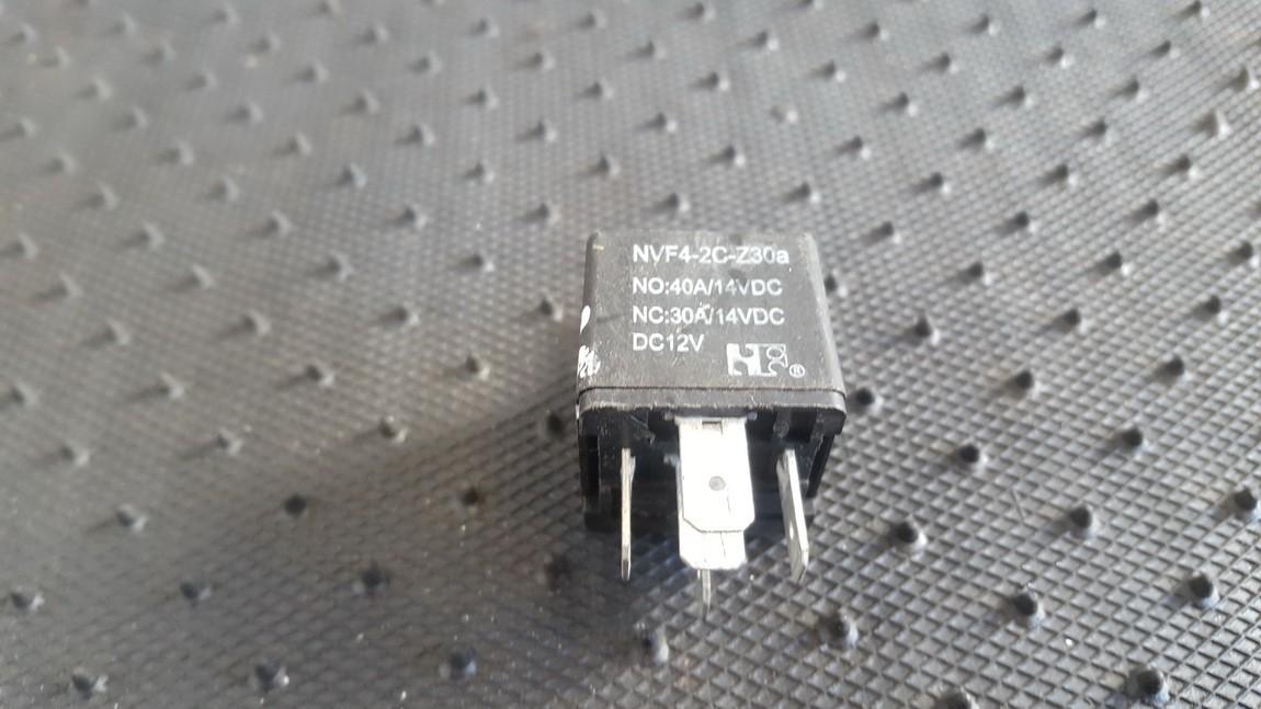 NVF42CZ30A Mitsubishi Carisma 1998 Przekaźnik