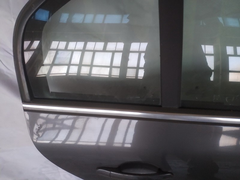 Skoda Superb 2004 Glass Trim Molding-weatherstripping - REAR RIGHT - Thumbnail 2