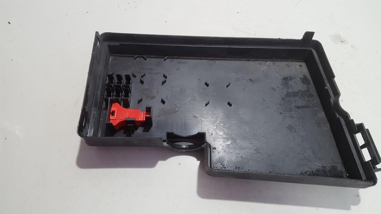 3M5T14A076AC Ford Focus 2005 Salona apdare (plastmasas) - Thumbnail 2