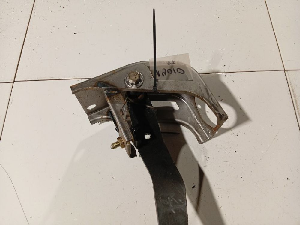 SsangYong Rexton 2002 Kupplungspedal - Thumbnail 4