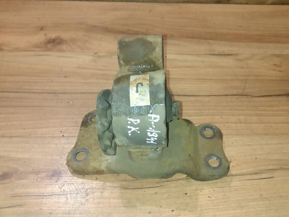Mitsubishi Lancer 1997 Engine Mounting and Transmission Mount (Engine support)