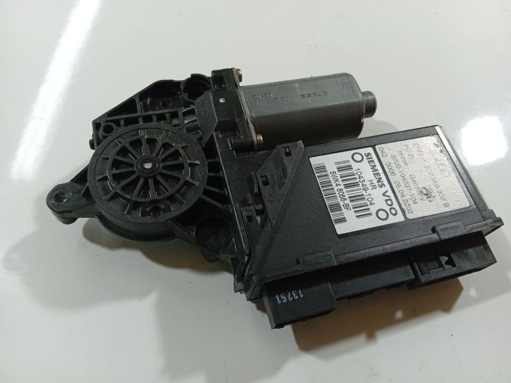 8Z0959802B Audi A2 2002 Window Motor - REAR RIGHT