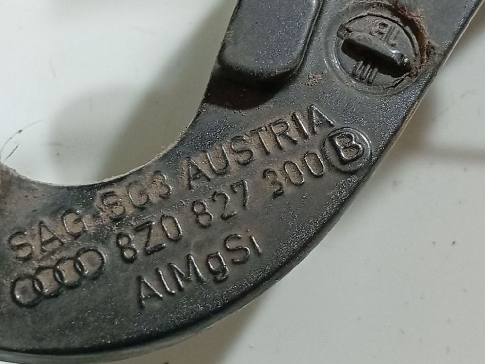 8Z0827300B Audi A2 2002 Zawias tylnej klapy - TYLNE PRAWE - Thumbnail 4