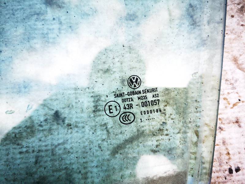 AS2 Volkswagen Golf 2007 Door-Drop Glass - FRONT LEFT - Thumbnail 2